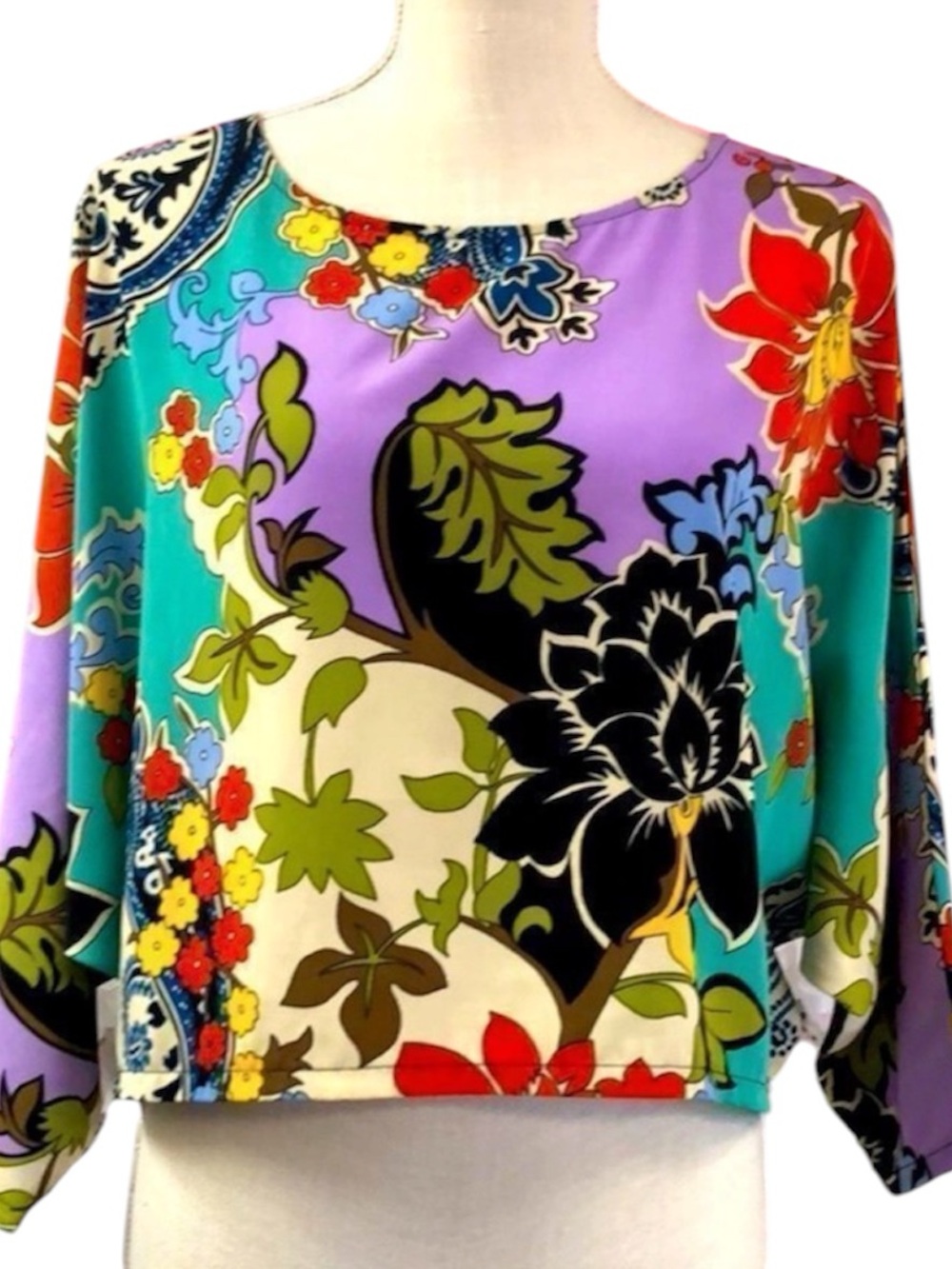Hot & Delicious Funky Purple Colorful Floral Crop Top size Medium